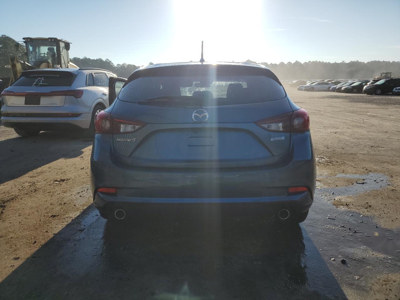 2017 Mazda 3 Touring VIN: 3MZBN1L33HM128826 Lot: 91185355