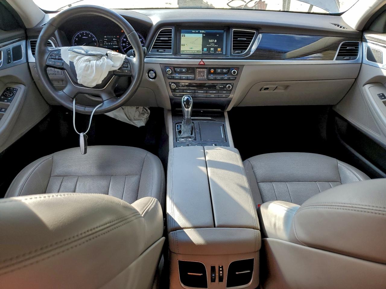 2017 Genesis G80 Base VIN: KMHGN4JE3HU191673 Lot: 94072985