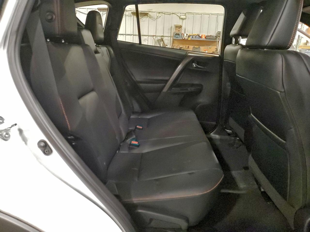 2017 Toyota Rav4 Se VIN: 2T3JFREV7HW607810 Lot: 94127545