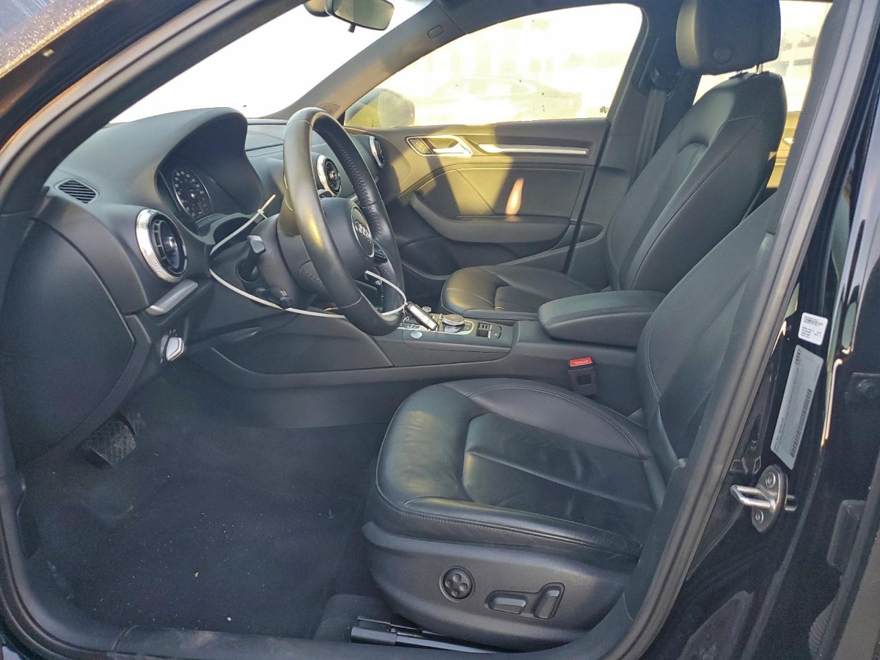 2018 Audi A3 Premium VIN: WAUAUGFF6J1016581 Lot: 93902055