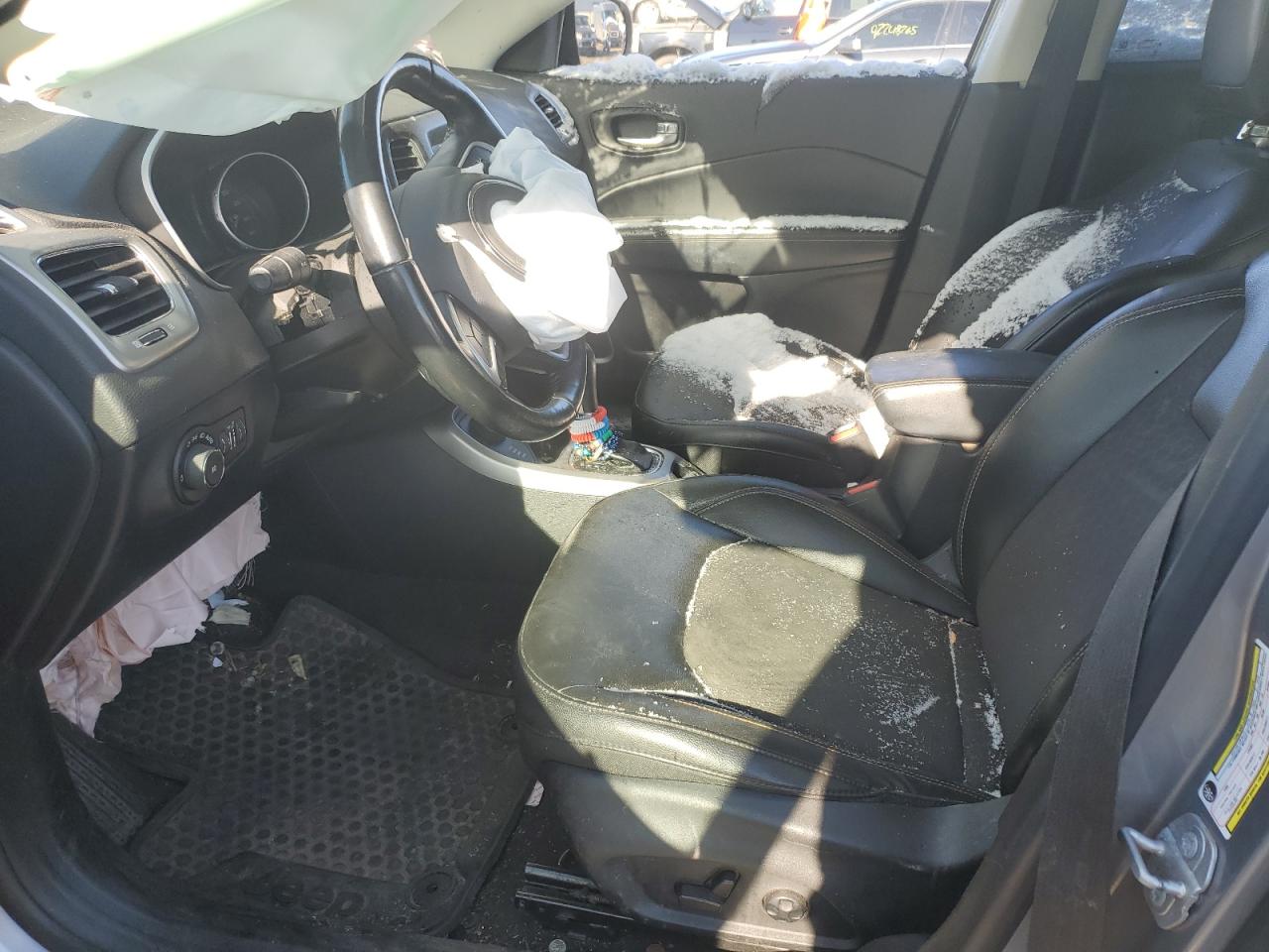 2018 Jeep Compass Latitude VIN: 3C4NJDBB0JT270391 Lot: 91488325