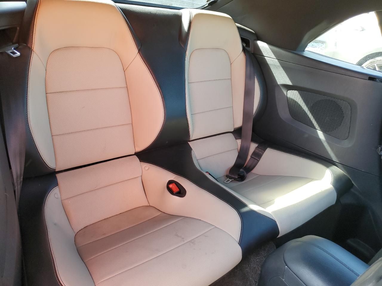 2019 Ford Mustang VIN: 1FATP8UH3K5104694 Lot: 92385185