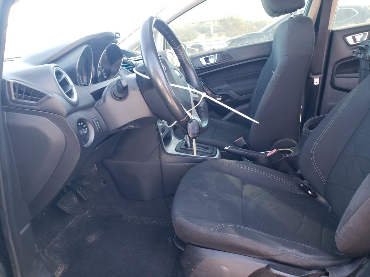 2014 Ford Fiesta Se VIN: 3FADP4BJXEM191026 Lot: 92001365