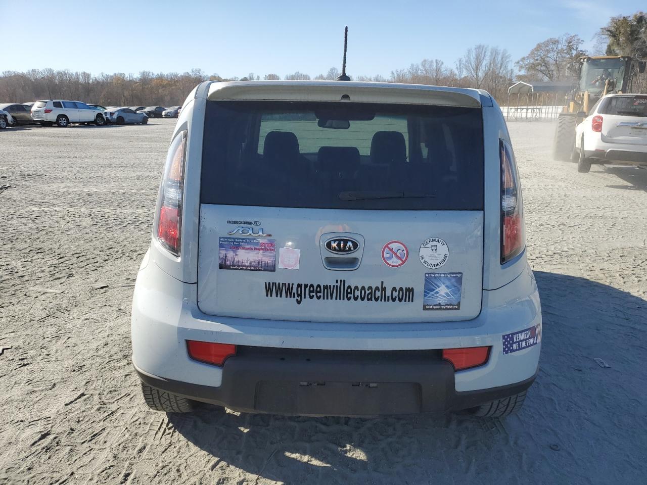 2010 Kia Soul + VIN: KNDJT2A29A7167568 Lot: 92803545