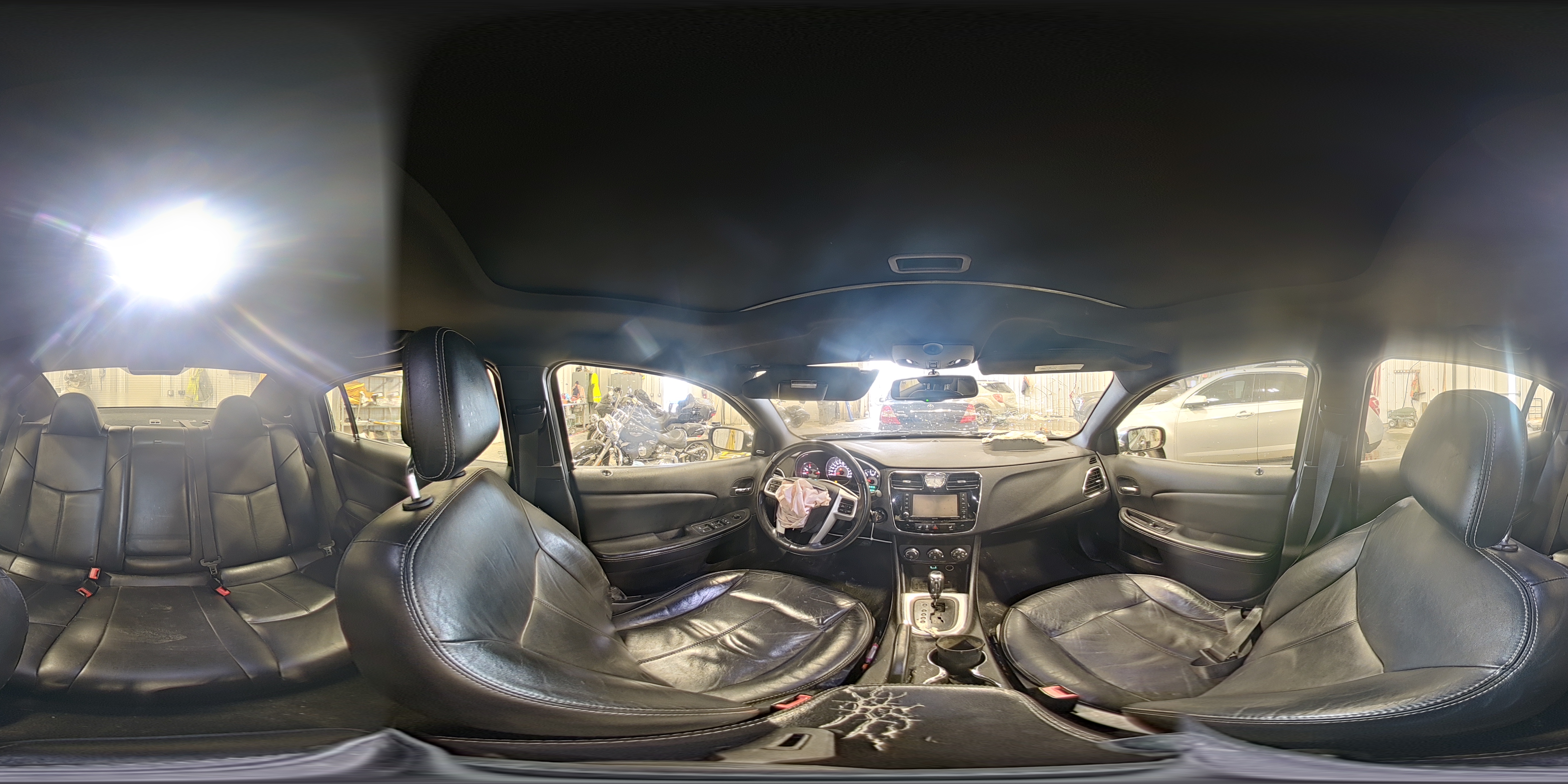 2013 Chrysler 200 Limited VIN: 1C3CCBCG3DN605572 Lot: 93722325