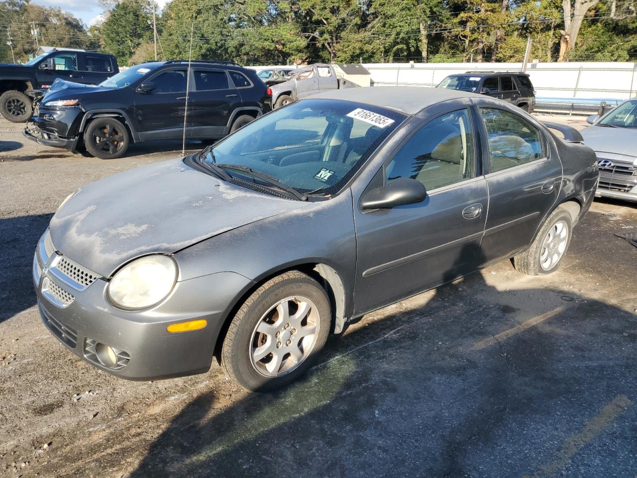 1B3ES56CX5D235652 DODGE NEON Photo 1