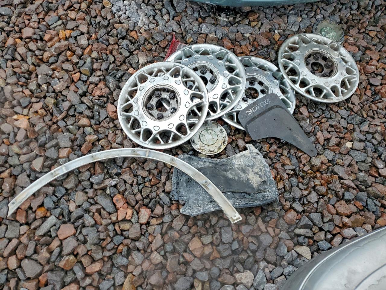 2002 Buick Century Custom VIN: 2G4WS52J621287127 Lot: 92280225