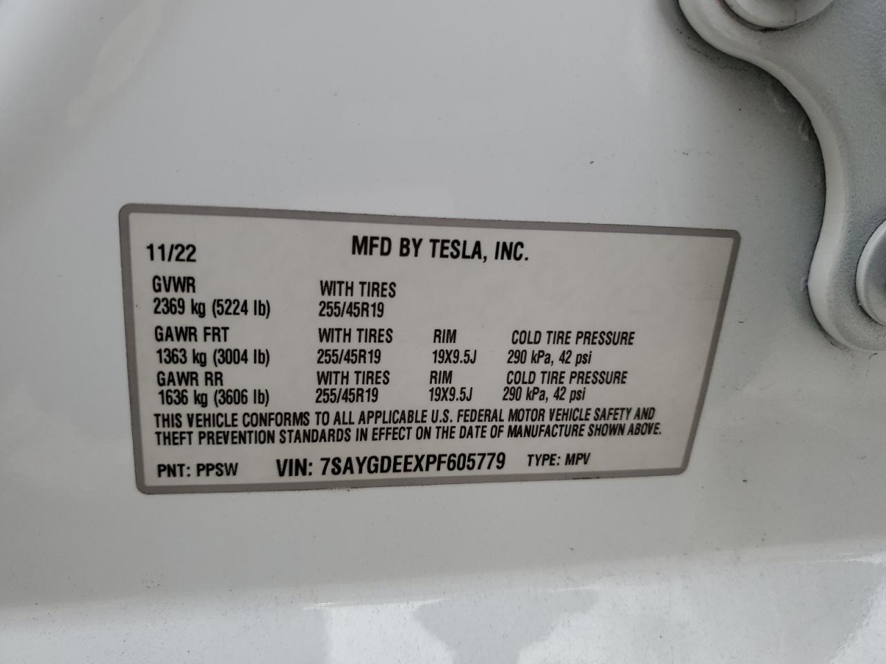 2023 Tesla Model Y VIN: 7SAYGDEEXPF605779 Lot: 92246965
