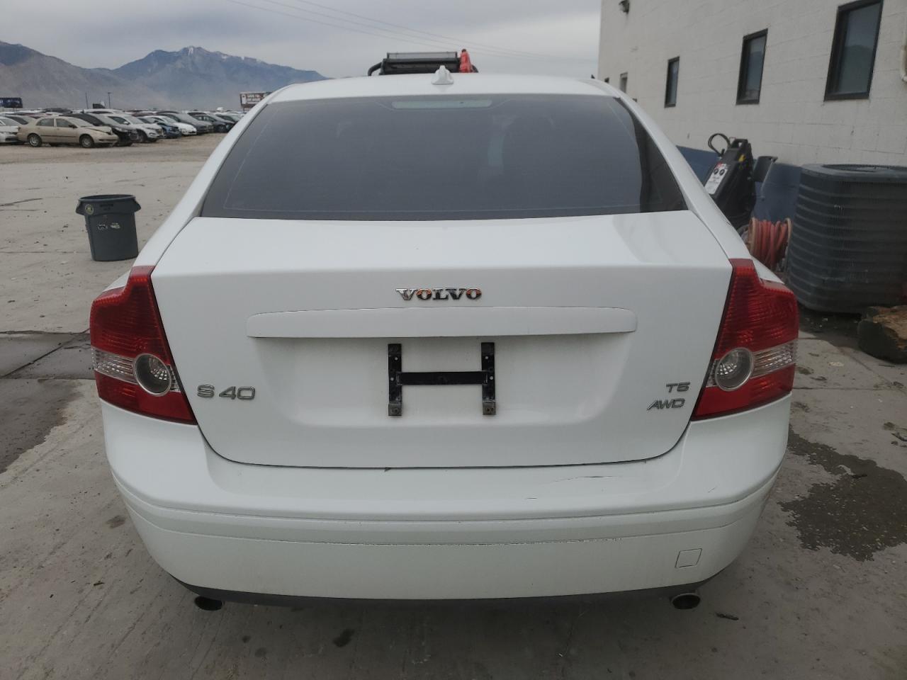 2007 Volvo S40 T5 VIN: YV1MH682072305347 Lot: 92327625