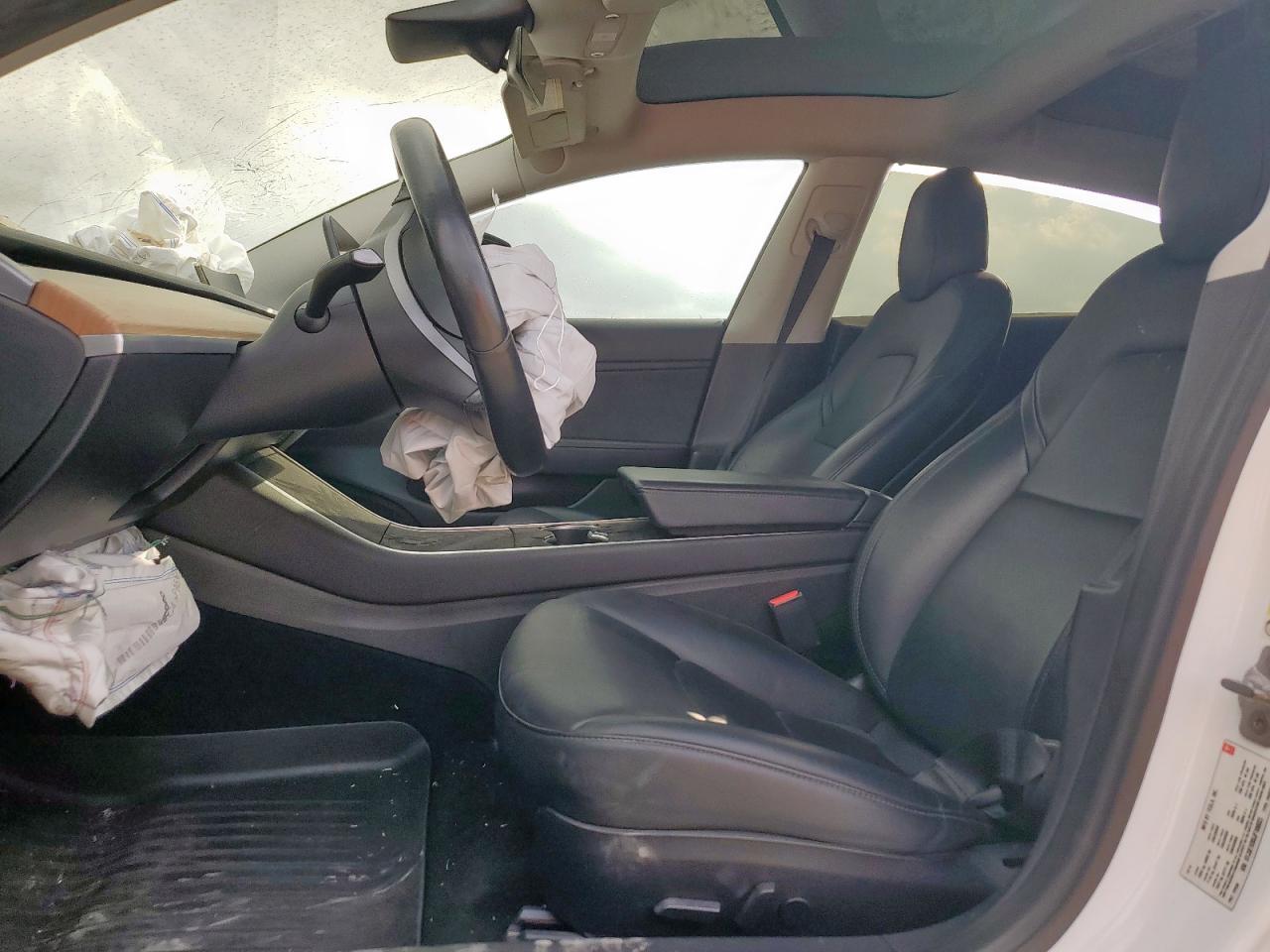 2018 Tesla Model 3 VIN: 5YJ3E1EB5JF186023 Lot: 93720005