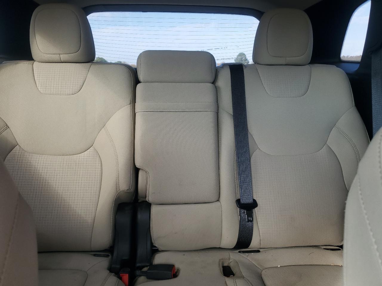 2016 Jeep Cherokee Latitude VIN: 1C4PJMCS1GW263895 Lot: 93234185