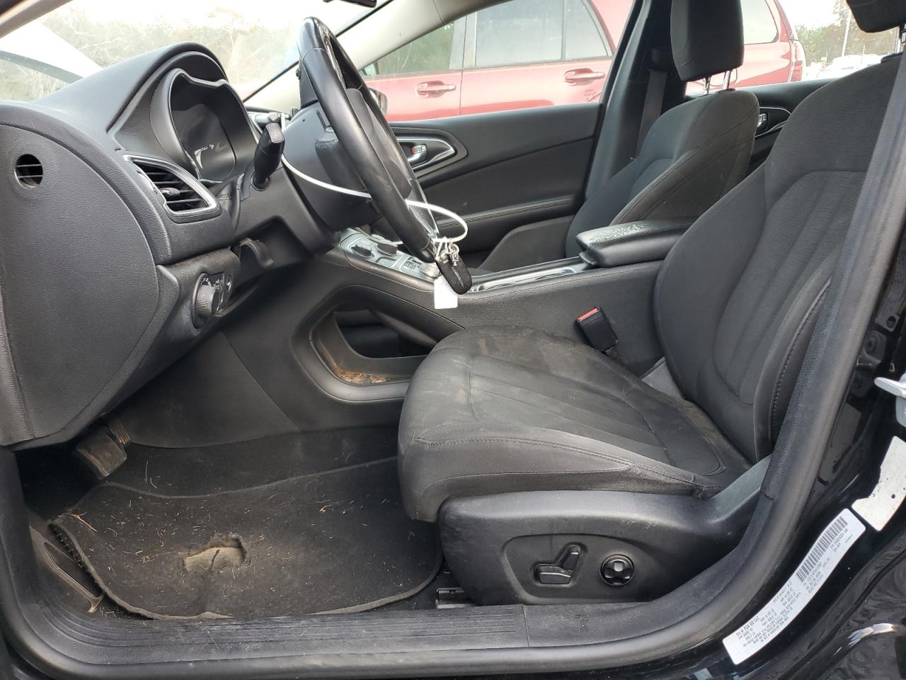 2016 Chrysler 200 Limited VIN: 1C3CCCAB7GN102807 Lot: 93311355