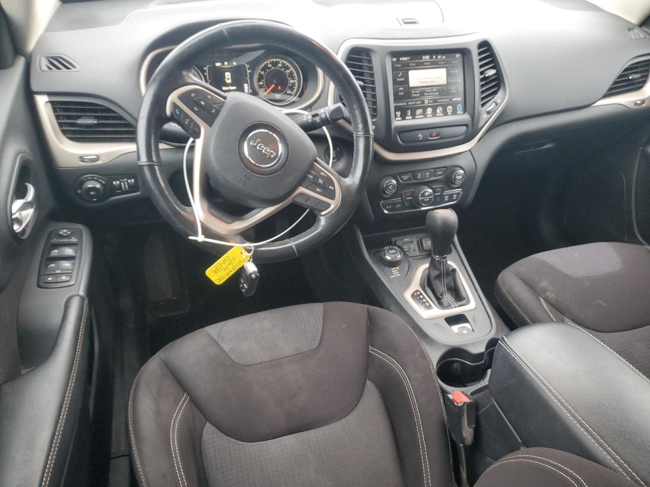 2015 Jeep Cherokee Latitude VIN: 1C4PJMCS7FW665774 Lot: 93677145