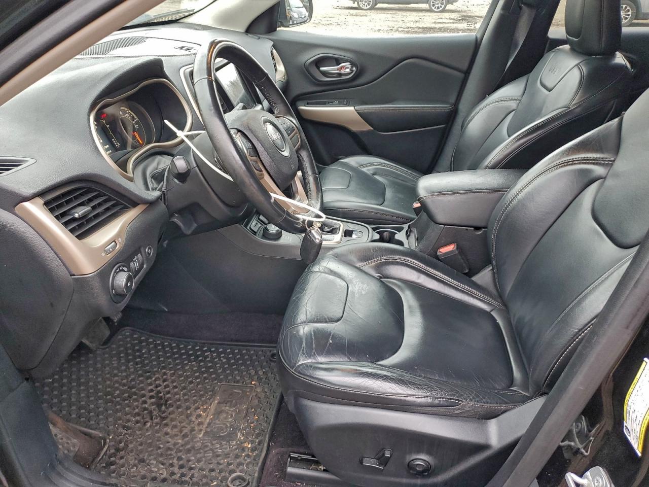 2017 Jeep Cherokee Latitude VIN: 1C4PJMCB9HW651653 Lot: 94134495