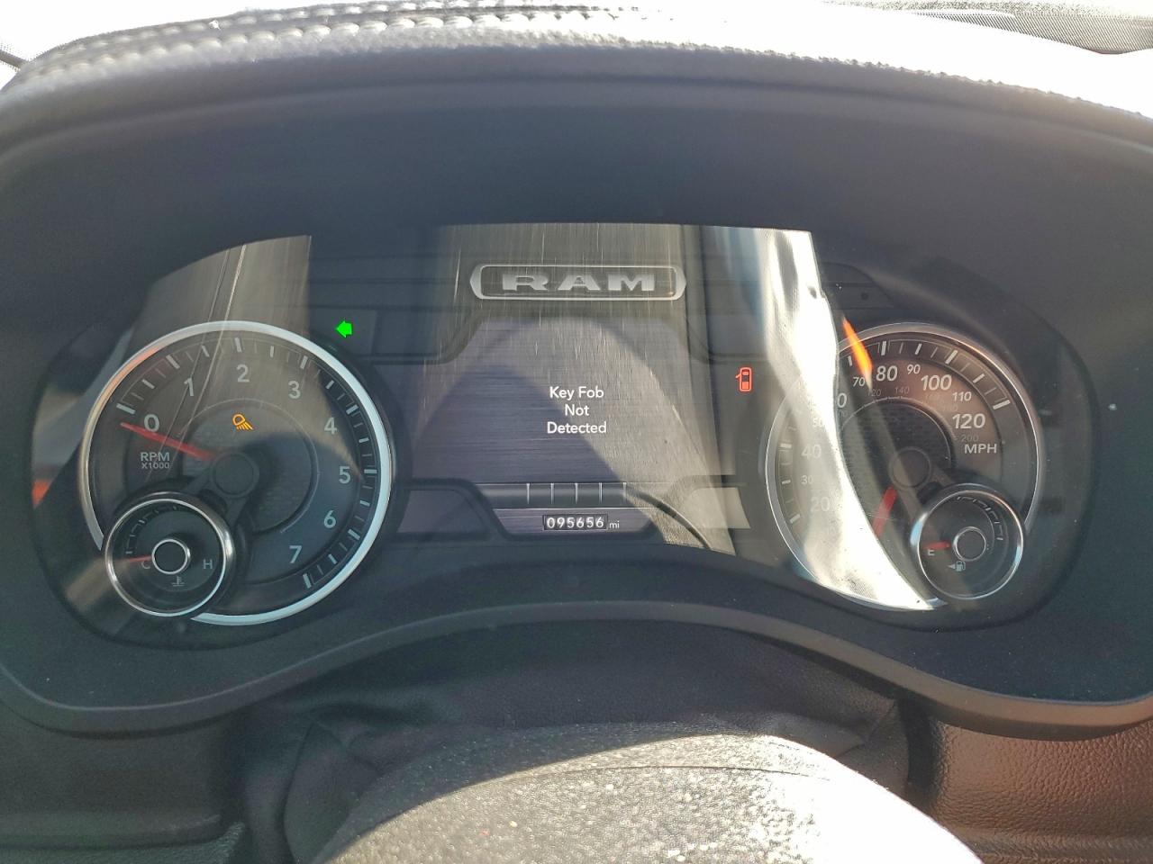 2019 Ram 1500 Laramie VIN: 1C6SRFJT9KN704981 Lot: 94695645