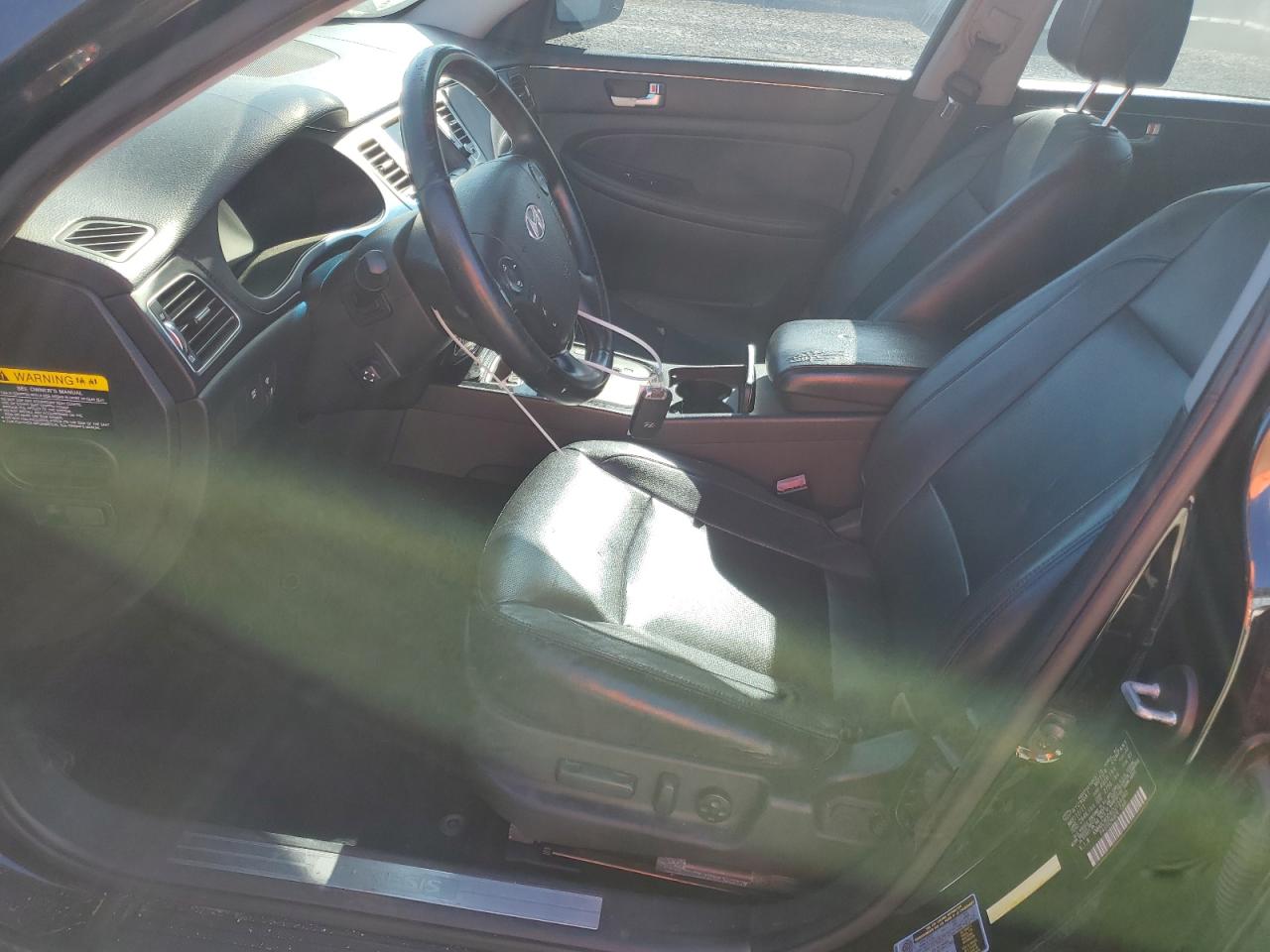 2012 Hyundai Genesis 3.8L VIN: KMHGC4DD4CU154360 Lot: 93102255