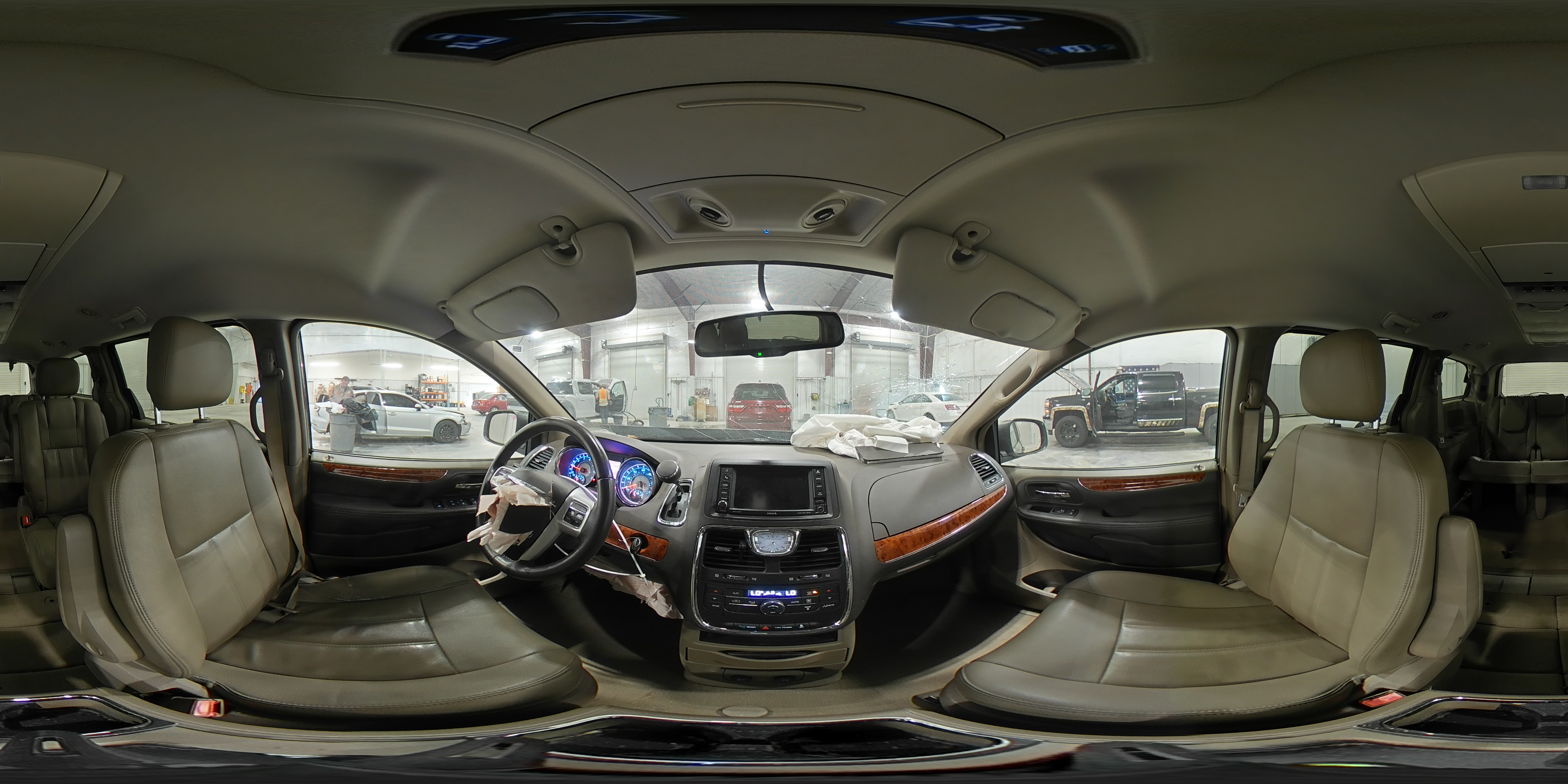 2016 Chrysler Town & Country Touring VIN: 2C4RC1BG9GR228898 Lot: 92003625