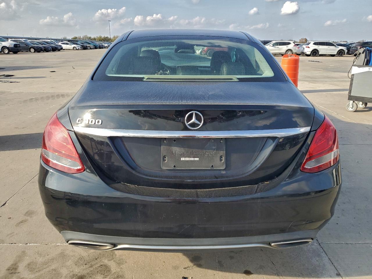 2017 Mercedes-Benz C 300 VIN: 55SWF4JBXHU197139 Lot: 93353575
