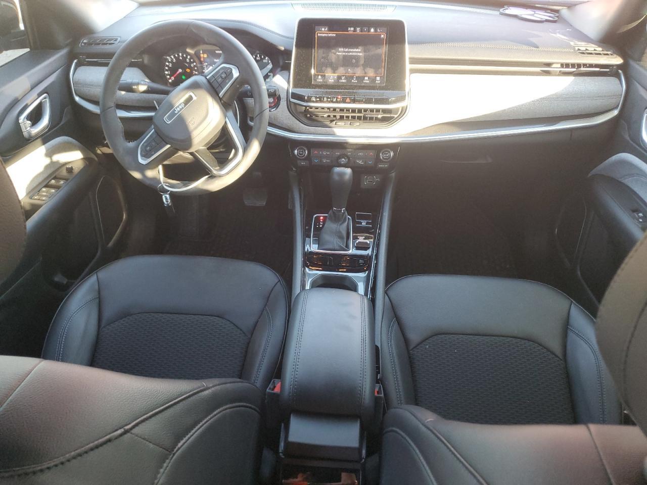 2025 Jeep Compass Latitude VIN: 3C4NJDBN2ST561325 Lot: 92918685