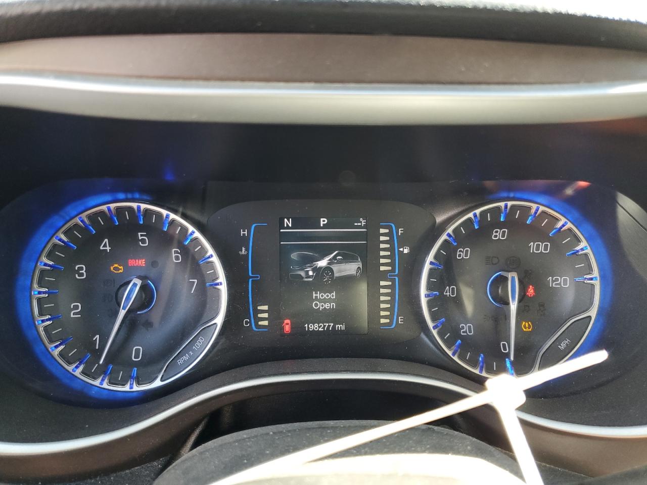 2017 Chrysler Pacifica Touring L VIN: 2C4RC1BG4HR569854 Lot: 92595425