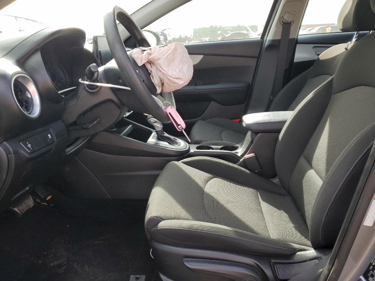2023 Kia Forte Lx VIN: 3KPF24AD1PE567994 Lot: 92538255