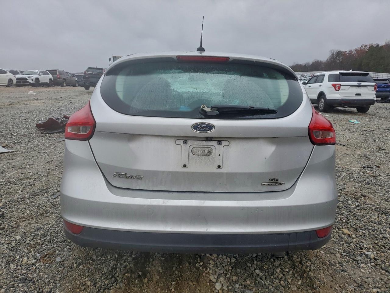 2016 Ford Focus Se VIN: 1FADP3K25GL306350 Lot: 92730965