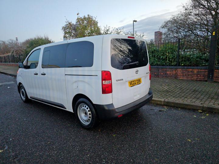 2022 TOYOTA PROACE VERSO 1.5D COMBI MEDIUM 5DR