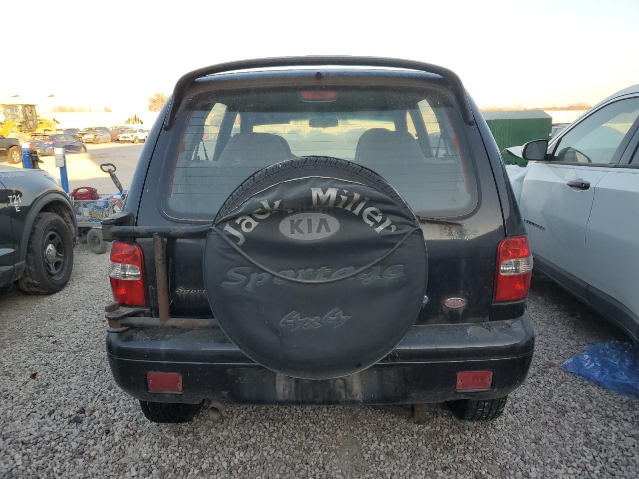 2000 Kia Sportage VIN: KNDJA7232Y5618355 Lot: 91661635
