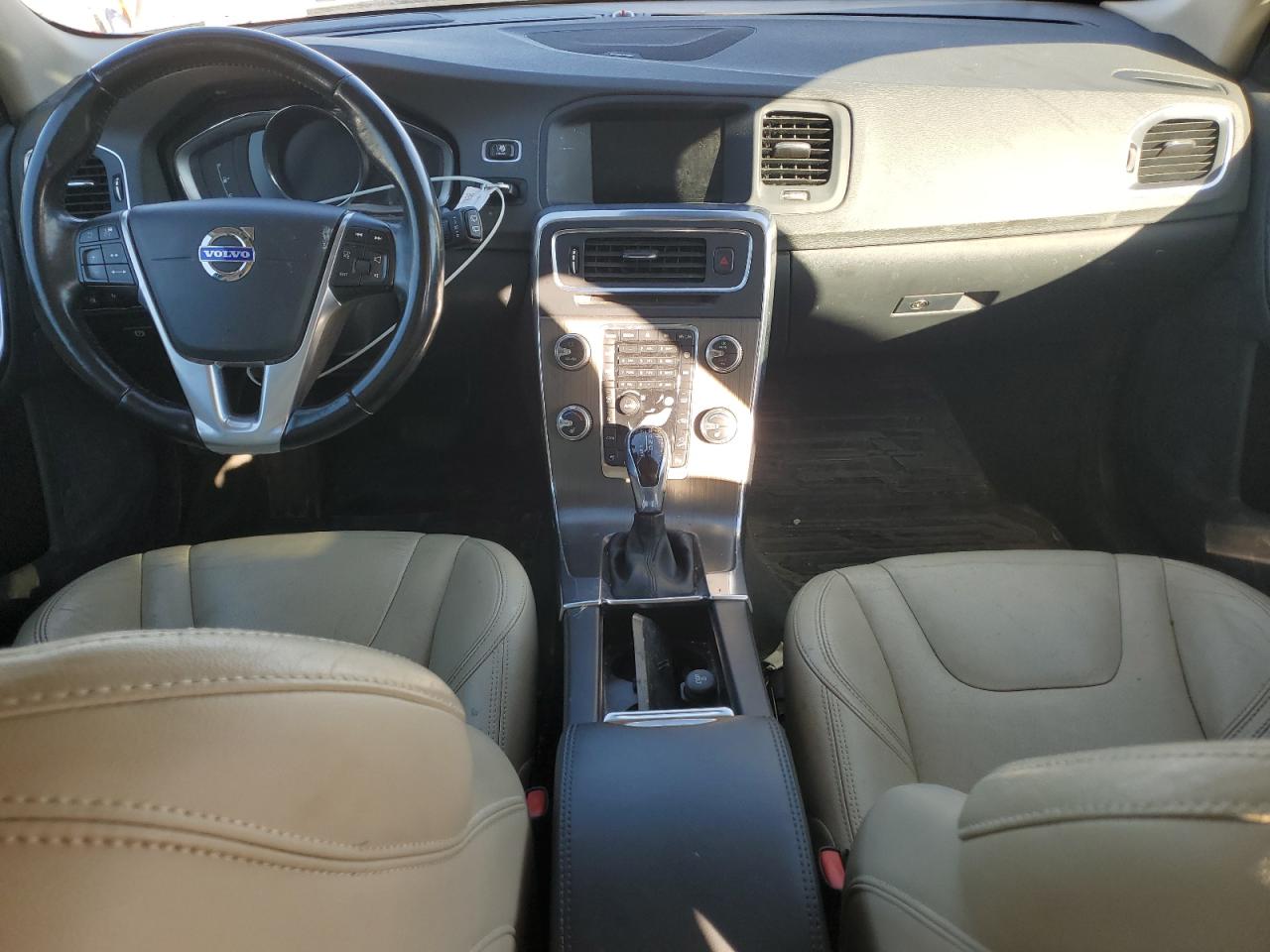 2015 Volvo V60 Cross Country Platinum VIN: YV4612HM3F1000293 Lot: 92599875