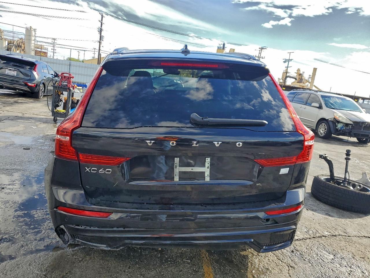 2024 Volvo Xc60 Plus VIN: YV4H60DL5R1831598 Lot: 93518965