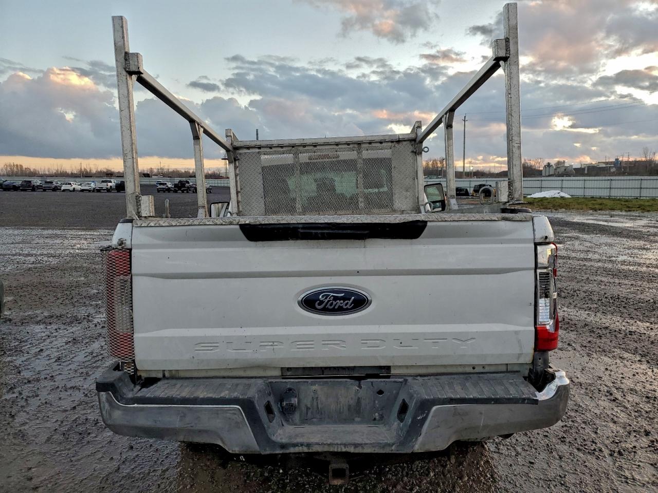 2016 Ford F250 Super Duty VIN: 1FTBF2B68GEC19581 Lot: 93056165