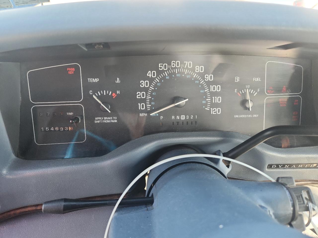 1995 Buick Roadmaster VIN: 1G4BN52P6SR400754 Lot: 92871085