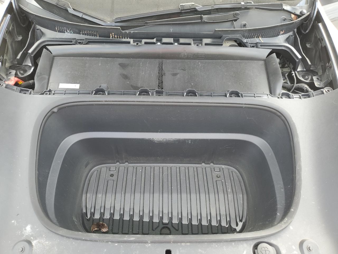 2026 Tesla Model Y VIN: 7SAYGDED5TA416150 Lot: 90472595