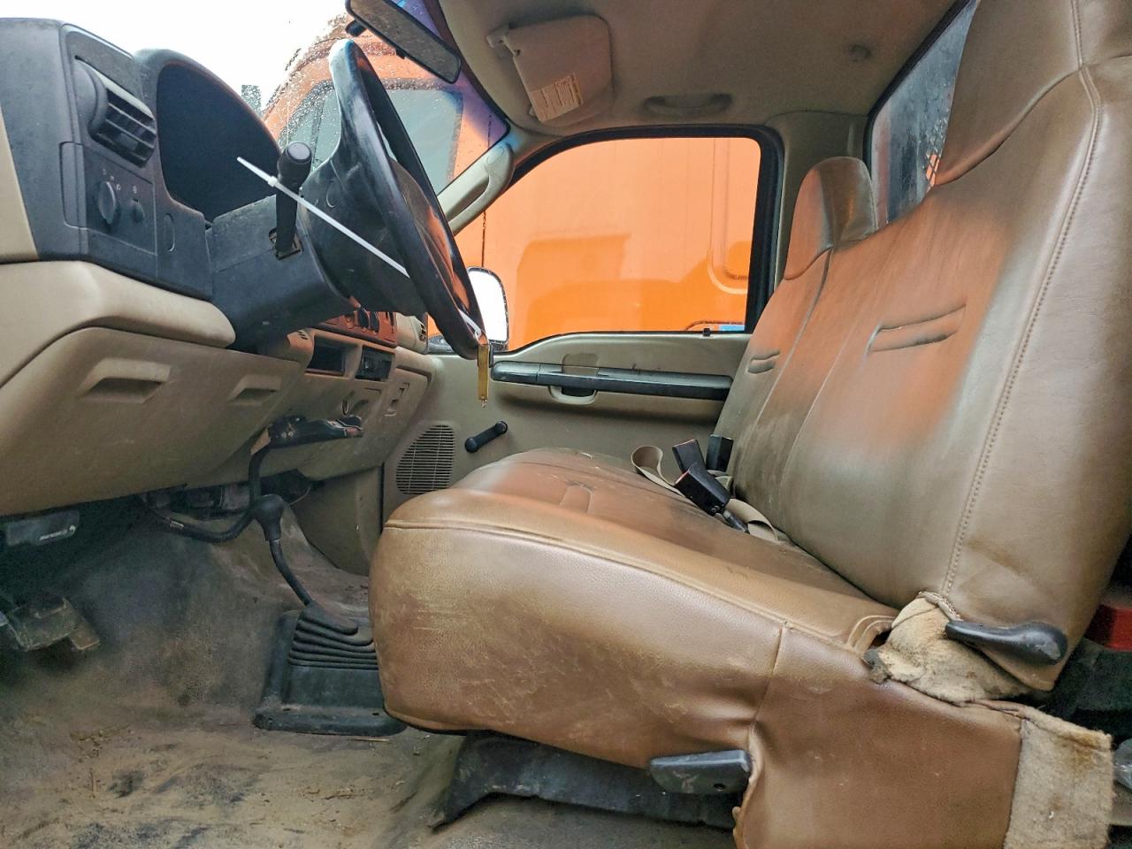 2005 Ford F450 Super Duty VIN: 1FDXF47P35EA87664 Lot: 94128145