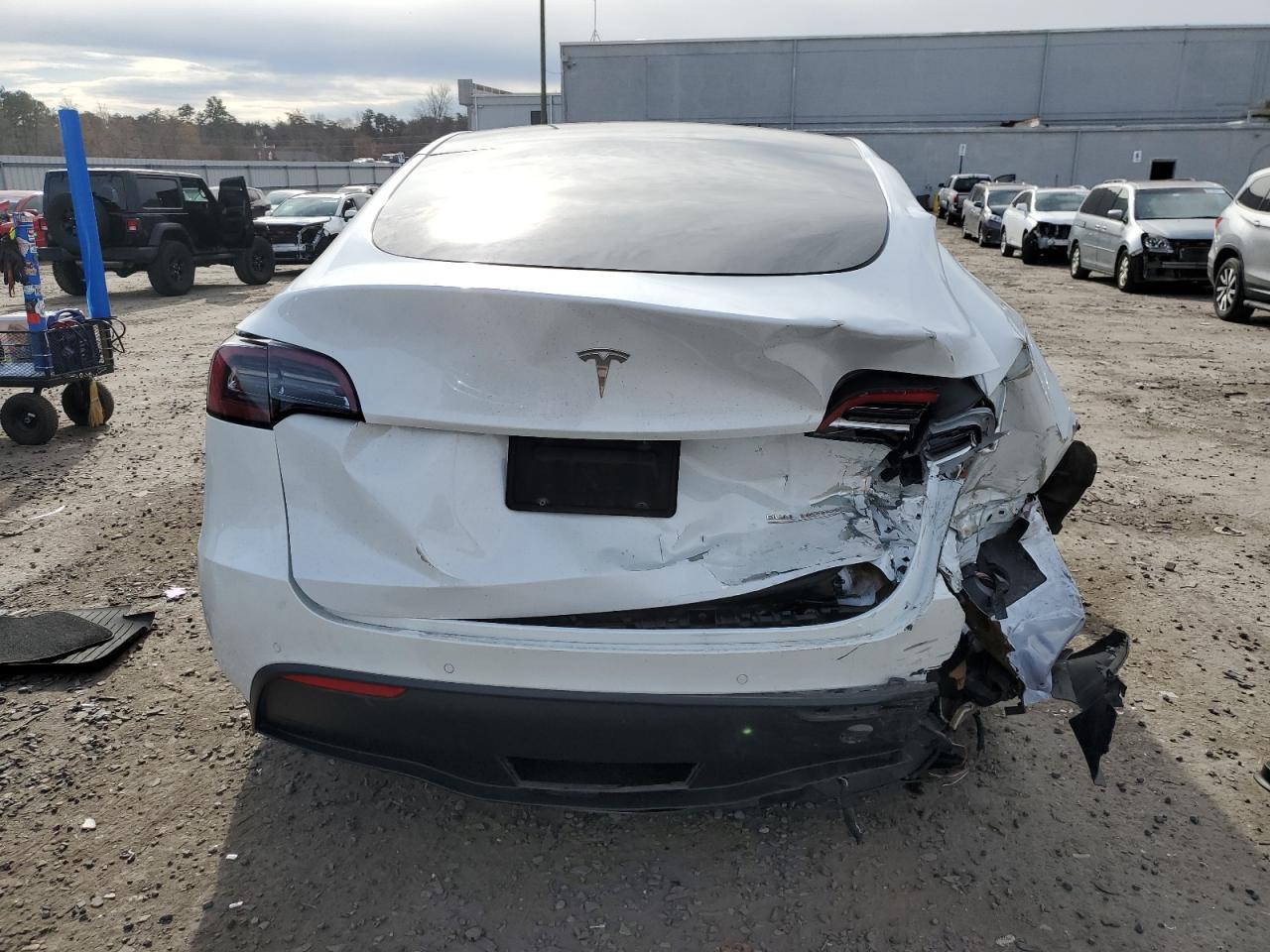 2022 Tesla Model Y VIN: 7SAYGDEF9NF379238 Lot: 93408875