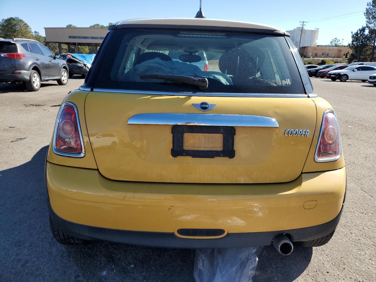 2009 Mini Cooper VIN: WMWMF33529TU71553 Lot: 92333375