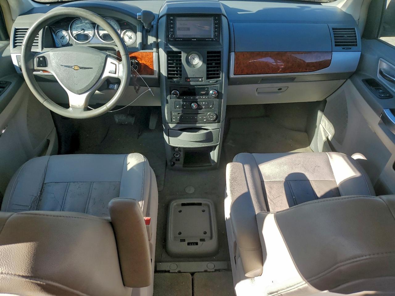 2008 Chrysler Town & Country Touring VIN: 2A8HR54P38R663151 Lot: 94382695