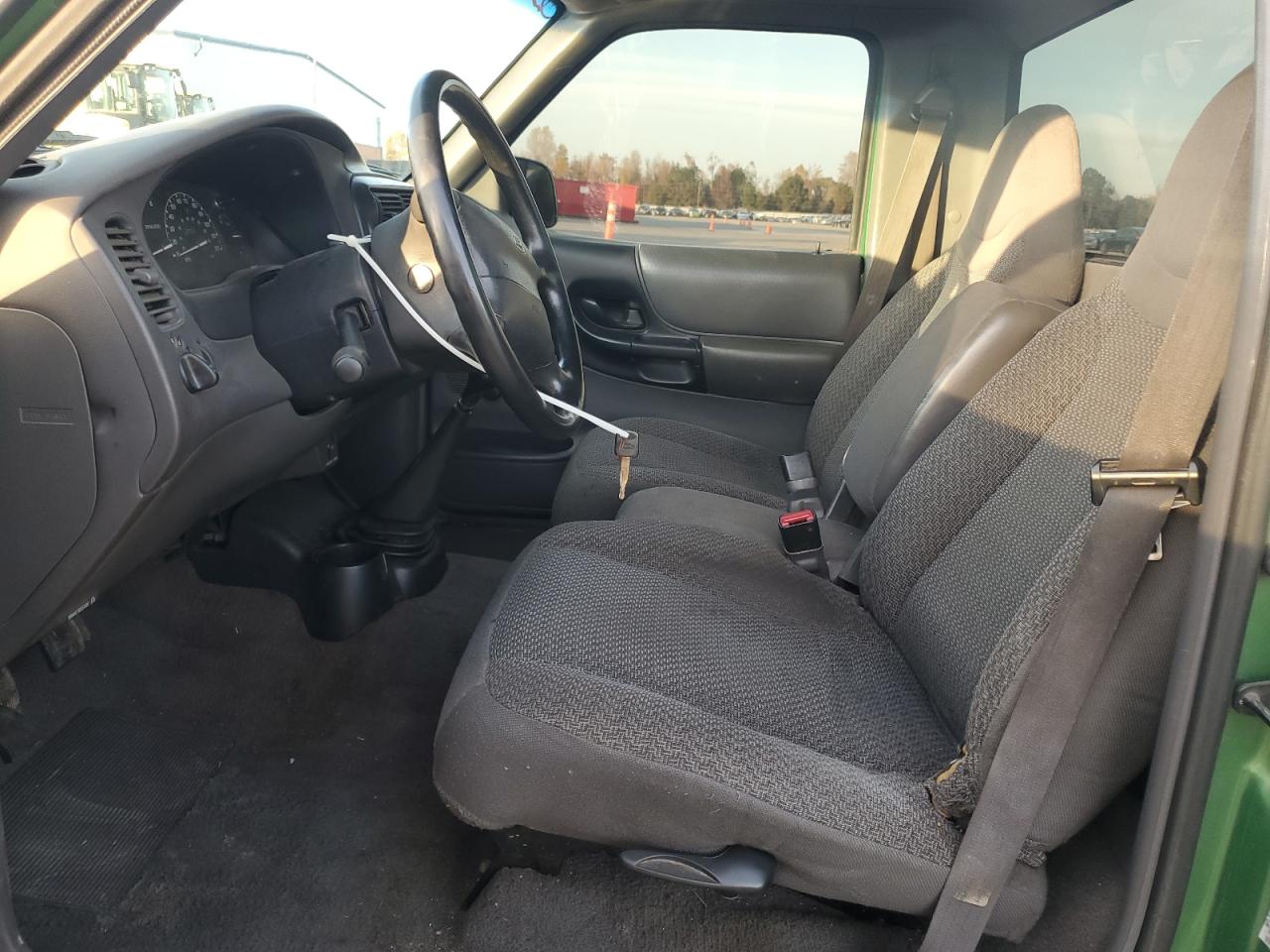 1999 Ford Ranger VIN: 1FTYR10C0XTA23652 Lot: 92890865