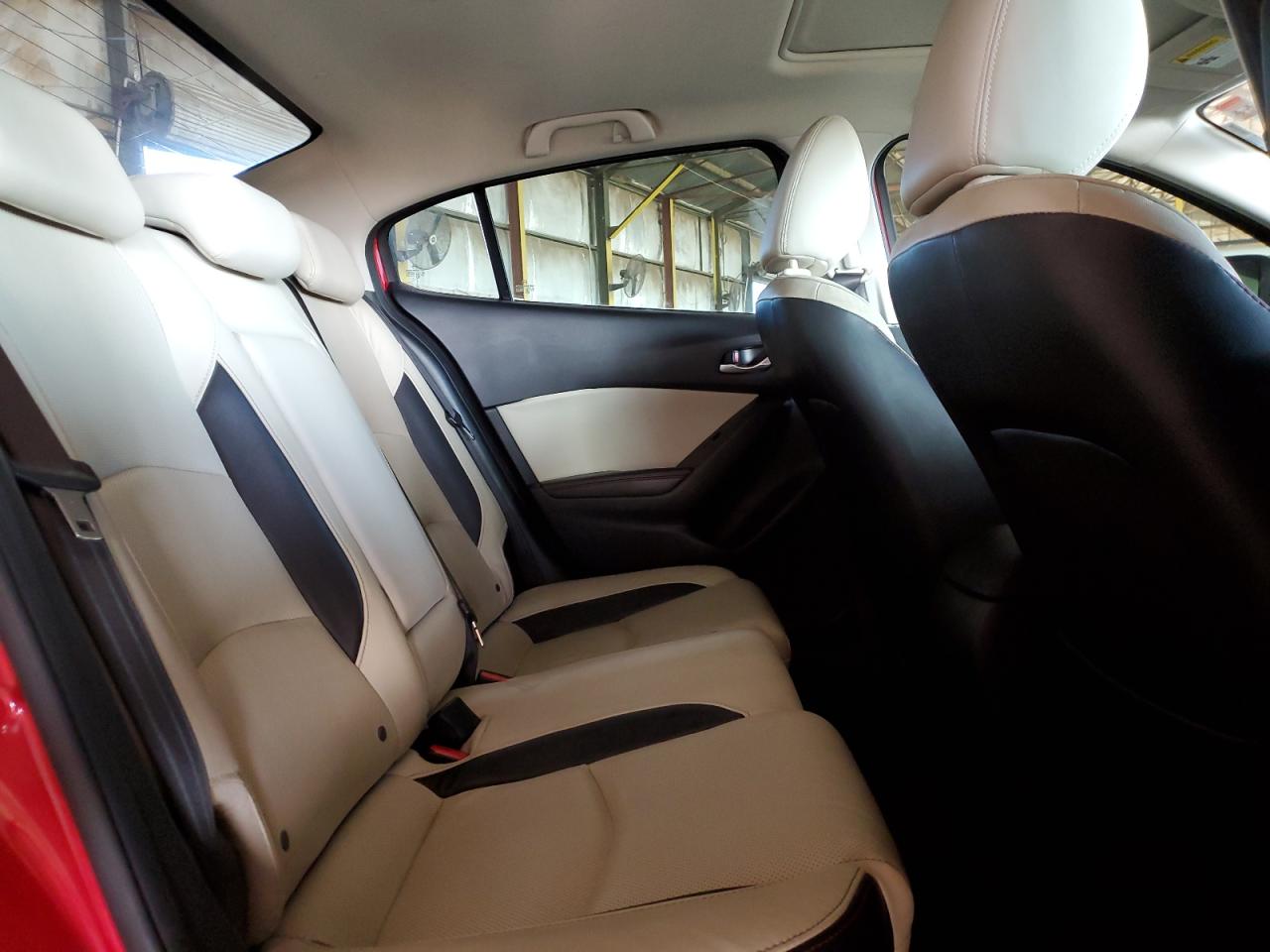 2014 Mazda 3 Grand Touring VIN: JM1BM1W34E1172991 Lot: 92257585