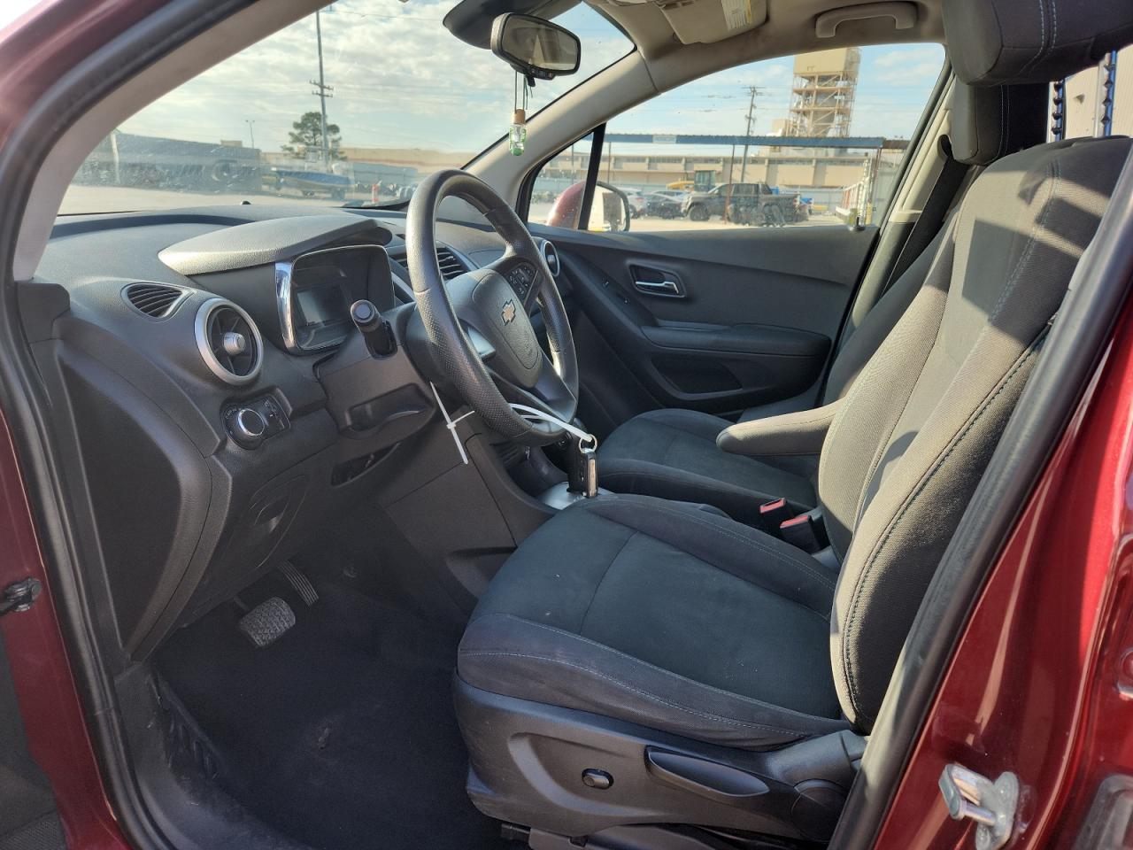 2016 Chevrolet Trax Ls VIN: 3GNCJKSB1GL273957 Lot: 92881725