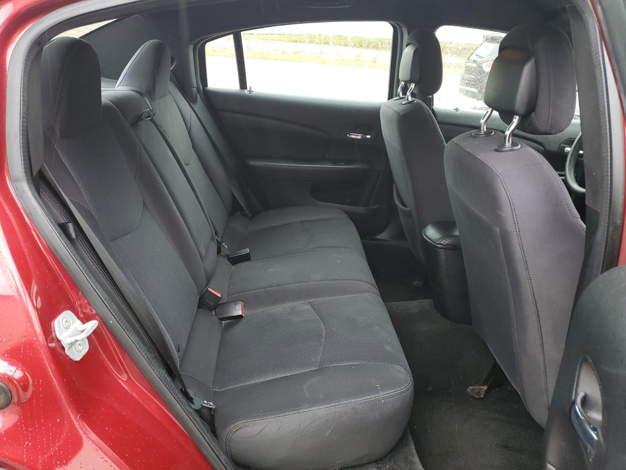 2013 Chrysler 200 Lx VIN: 1C3CCBAB8DN670411 Lot: 92568655