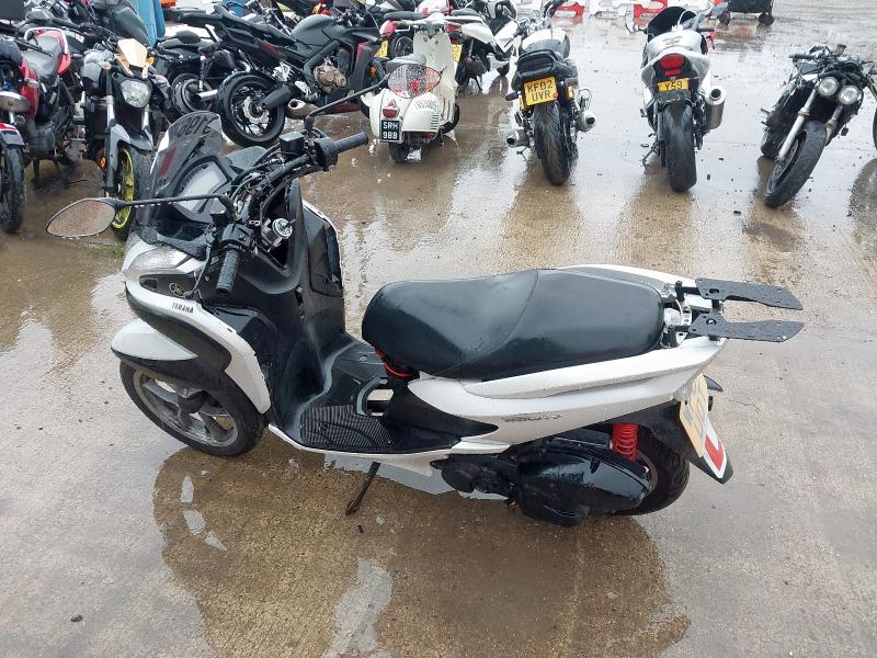 2016 YAMAHA MW125 TRICITY 125  for sale at Copart ROCHFORD