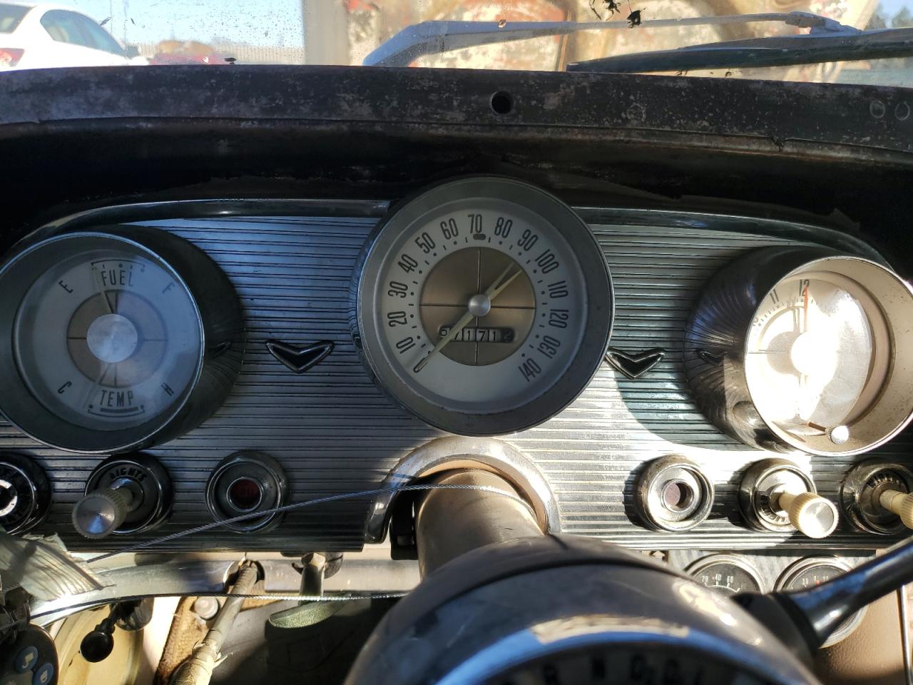 1960 Ford Thunderbir VIN: 0Y71Y147986 Lot: 93511525