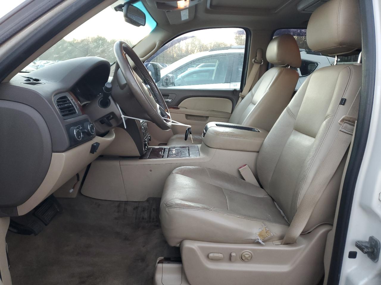 2013 Chevrolet Avalanche Ltz VIN: 3GNTKGE70DG246867 Lot: 93007975