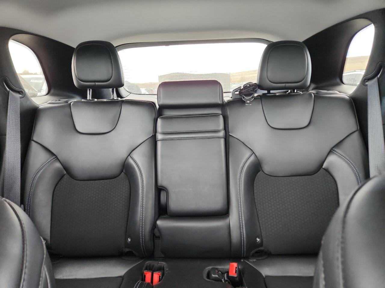 2019 Jeep Cherokee Latitude Plus VIN: 1C4PJMLX1KD112314 Lot: 91805485