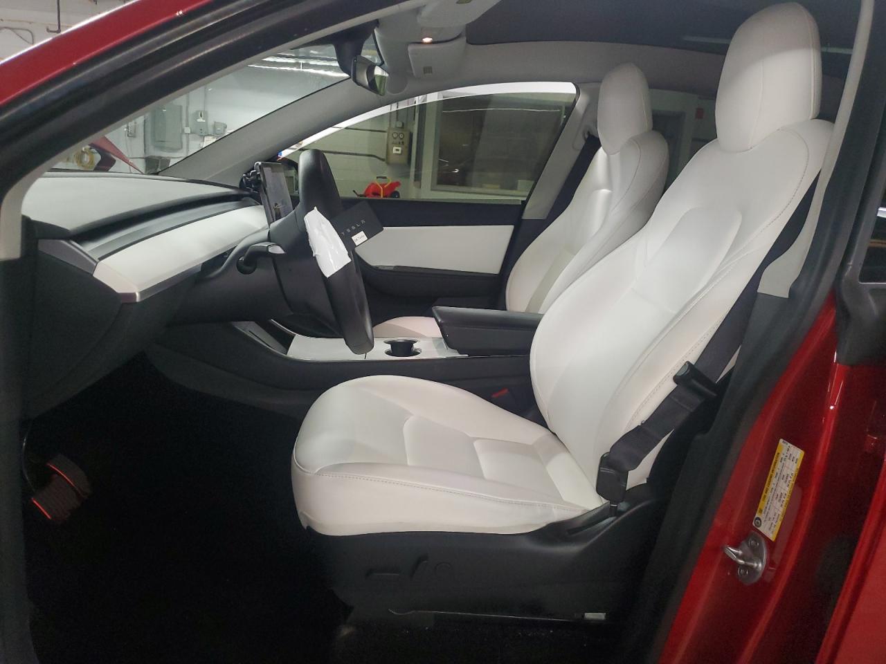 2020 Tesla Model Y VIN: 5YJYGDEE3LF034174 Lot: 92887005