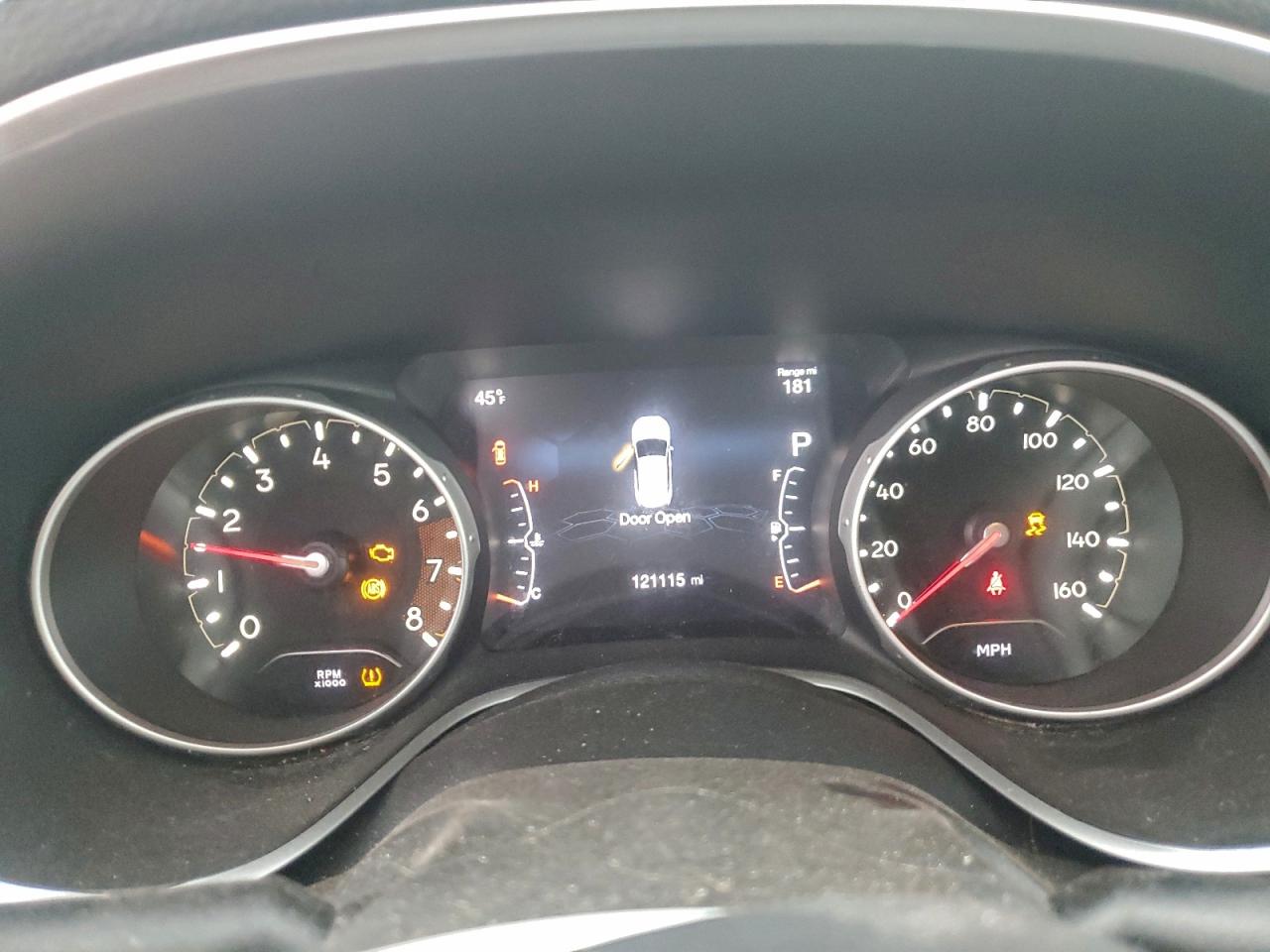 2018 Jeep Compass Latitude VIN: 3C4NJDBB9JT418618 Lot: 92929905