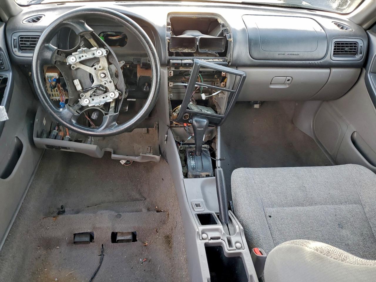 2001 Subaru Forester L VIN: JF1SF63581H758288 Lot: 94177345