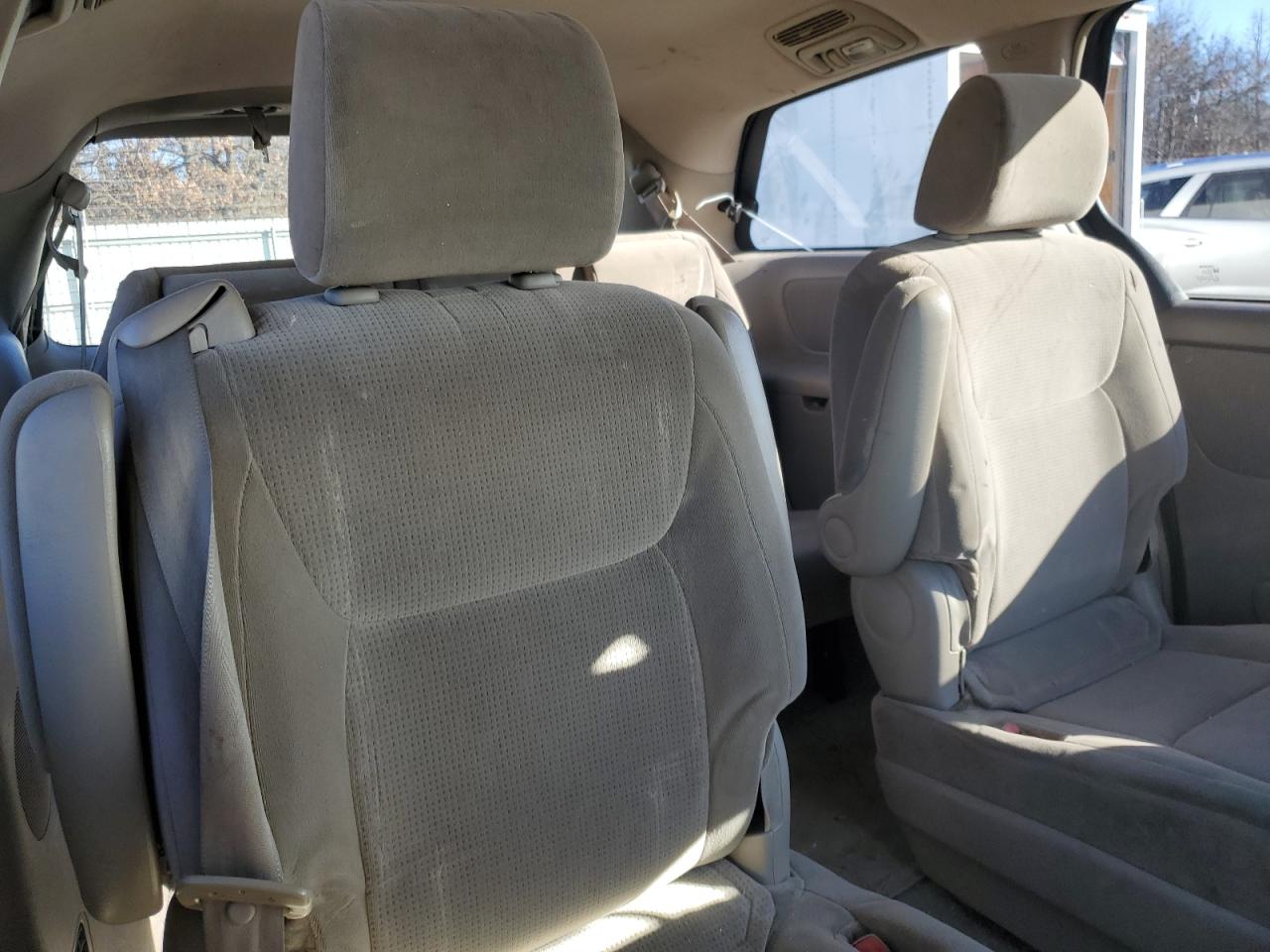 2004 Toyota Sienna Ce VIN: 5TDZA23C24S092947 Lot: 93365405