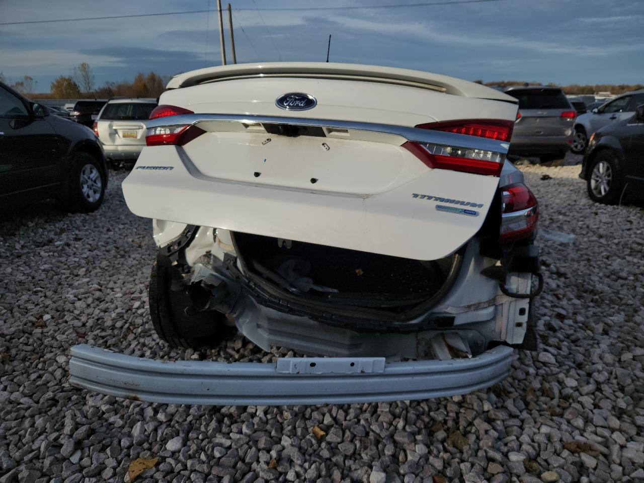 2018 Ford Fusion Titanium/Platinum VIN: 3FA6P0D96JR246847 Lot: 91092475